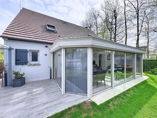 très jolie maison traditionnelle idéalement située