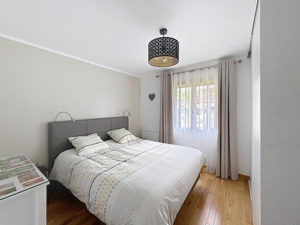 très jolie maison traditionnelle idéalement située