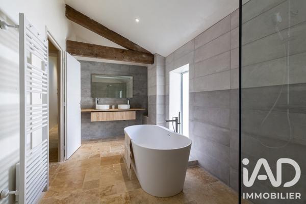 Maison à vendre 9 pièces 124 m² Saint-Pierre-d'Oléron