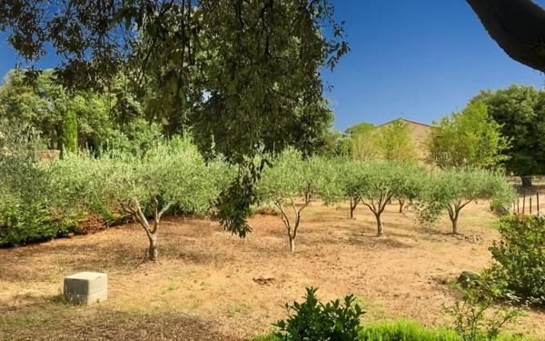 Maison à vendre    5 pièces •  Castillon-du-Gard