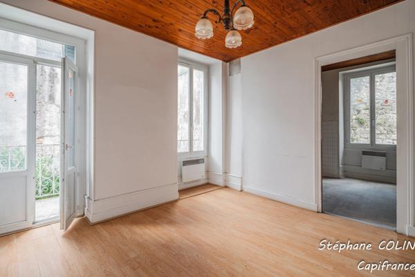Appartement à vendre 3 pièces + parking TULLINS (38)