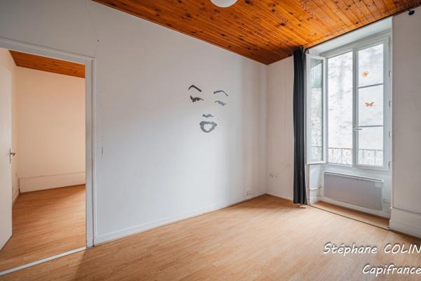 Appartement à vendre 3 pièces + parking TULLINS (38)