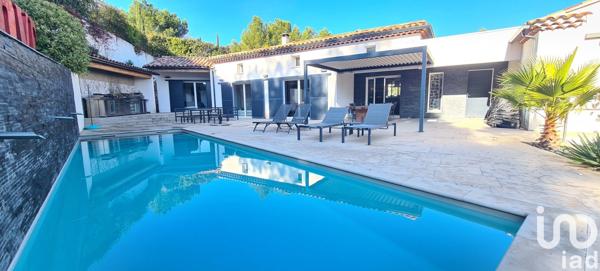 Maison d’architecte 8 pièces de 230 m² à Mallemort (13370)