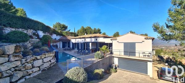 Maison d’architecte 8 pièces de 230 m² à Mallemort (13370)