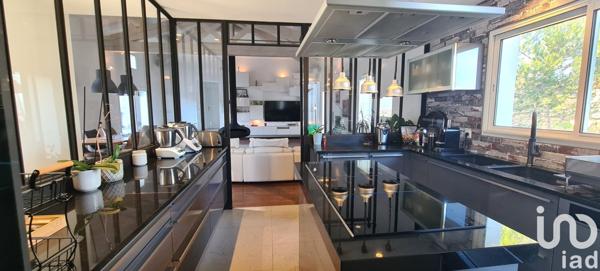 Maison d’architecte 8 pièces de 230 m² à Mallemort (13370)