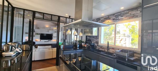 Maison d’architecte 8 pièces de 230 m² à Mallemort (13370)