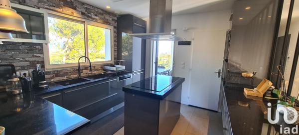 Maison d’architecte 8 pièces de 230 m² à Mallemort (13370)