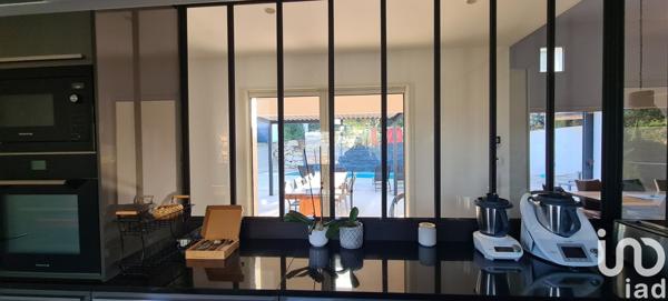 Maison d’architecte 8 pièces de 230 m² à Mallemort (13370)