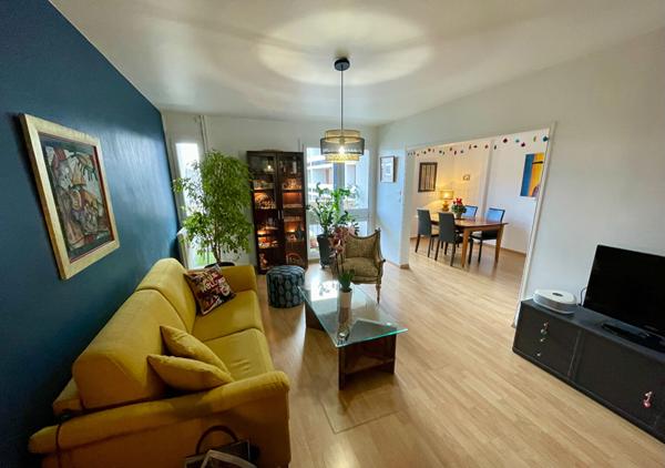 A vendre - Angers Centre - Appartement avec 2 chambres - quartier Doutre - Bordillon - avec cave et place de parking securisé. et ascenseur