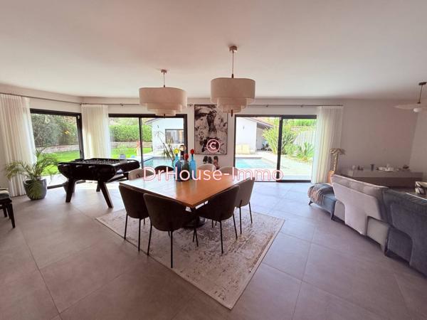 Maison à vendre 7 pièces de 262 m²