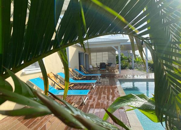 Maison à vendre    4 pièces • 103 m2 Le Marin