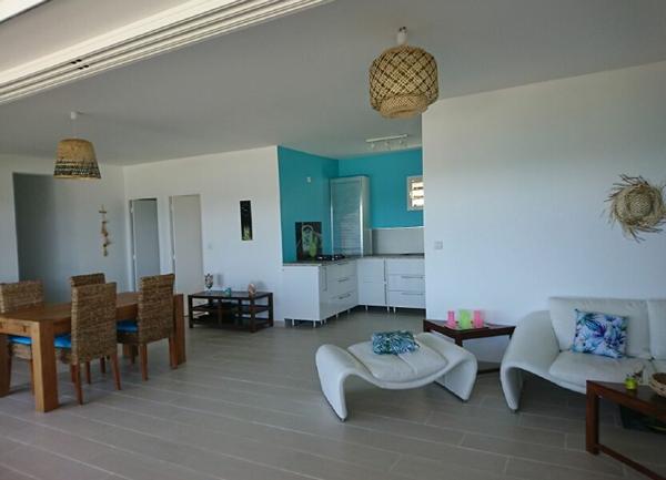 Maison à vendre    4 pièces • 103 m2 Le Marin