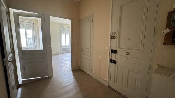 Saint-Étienne (42100) Exclusivité Plateau de 58m2 pour investisseur (projet possible)