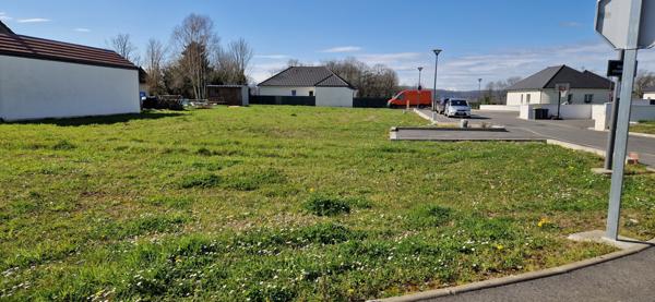 Aussevielle (64230) DERNIER terrain disponible dans ce superbe lotissement !