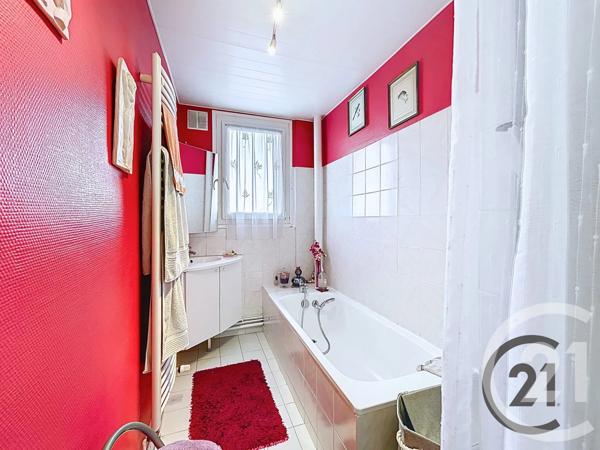 Appartement T3 à vendre  3 pièces - 72 m 2   TROYES  - 10