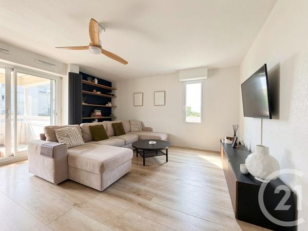 Appartement T3 à vendre  3 pièces - 65,75 m 2   BEGLES  - 33