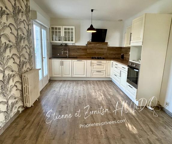 Maison Vatan 6 pièce(s) 93 m2