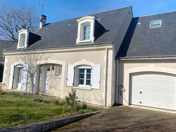À vendre - Maison individuelle, 10 pièces située à Saint-Avertin (37550)
