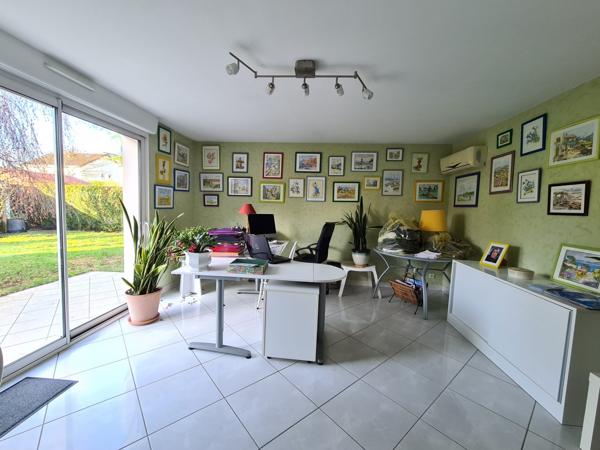 À vendre - Maison individuelle, 10 pièces située à Saint-Avertin (37550)