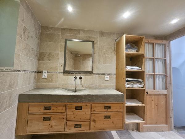 Cucuron (84160) Investissement ou résidence principale – Maison et studio indépendant à Cucuron