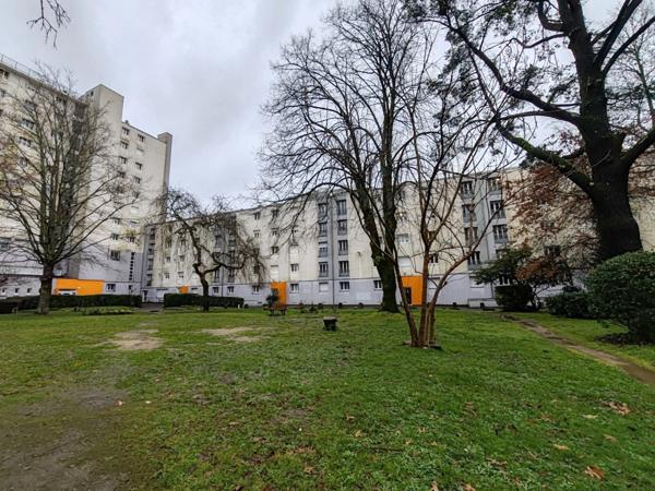 Appartement à vendre 4 pièces NANTES (44)