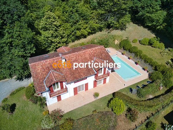 Vente Maison290 m² - 8 Pièces - ST PEE SUR NIVELLE (64310)