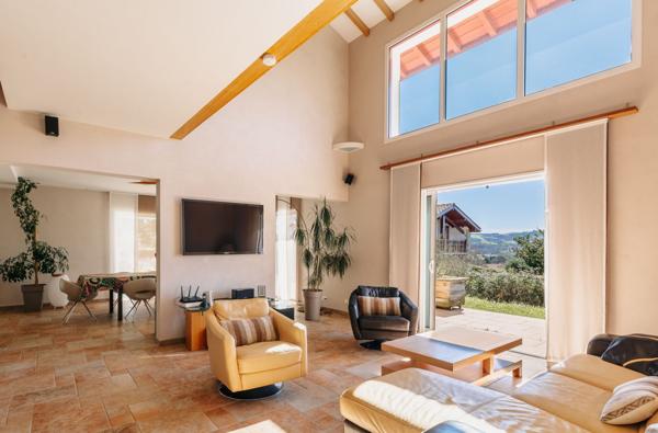 Vente Maison290 m² - 8 Pièces - ST PEE SUR NIVELLE (64310)