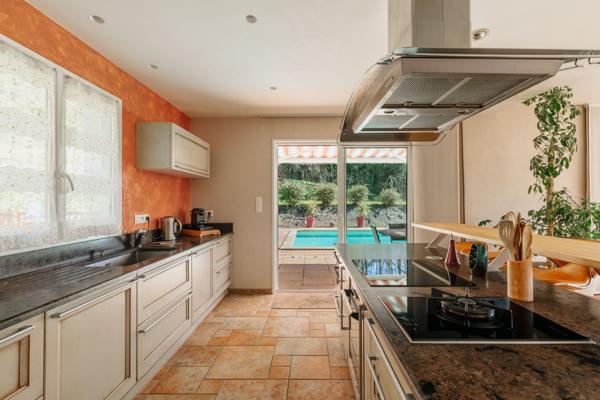 Vente Maison290 m² - 8 Pièces - ST PEE SUR NIVELLE (64310)