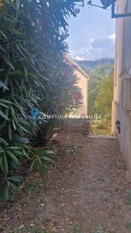 Rez de villa
                                                                                                                                                                                                                                                                                                                        3 pièce(s)                                                                                                                                                                                                          2 chambre(s)                                                                                                                                                                                                          60  m²