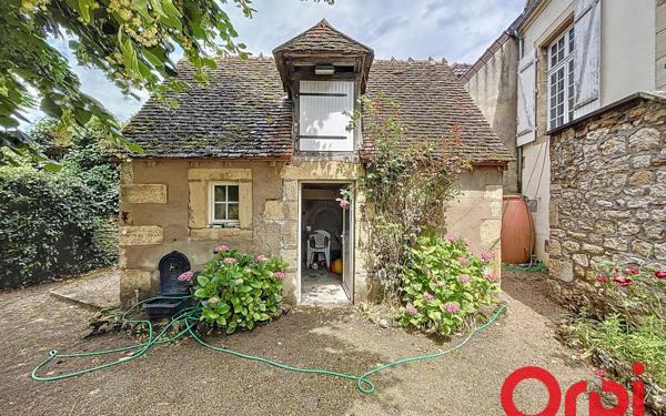 Maison à vendre    9 pièces • 291 m2 Saint-Amand-Montrond