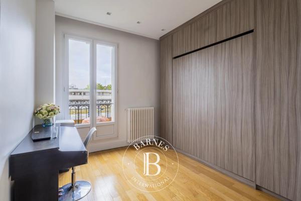 Paris 19ème, Appartement 4 Chambres -  148 m² à vendre
