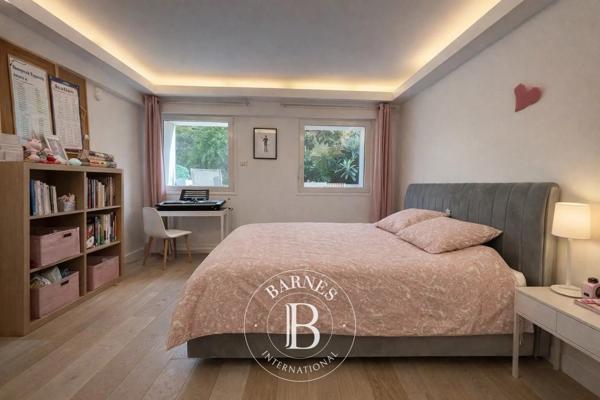 Neuilly-sur-Seine, Appartement 3 Chambres -  147 m² à vendre