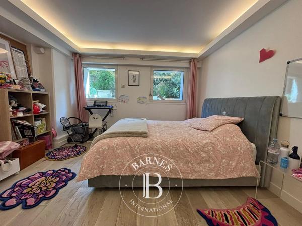 Neuilly-sur-Seine, Appartement 3 Chambres -  147 m² à vendre
