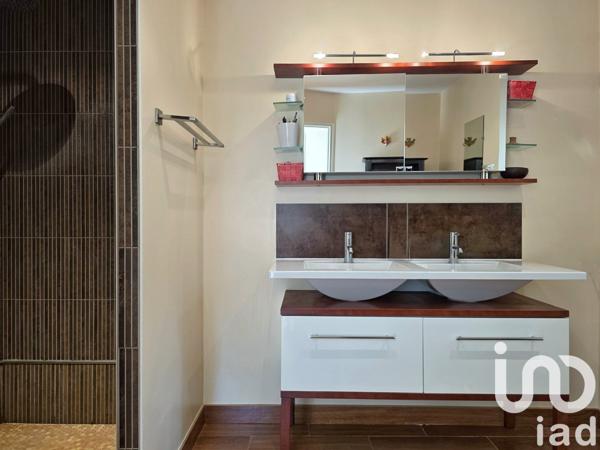 Maison à vendre 12 pièces 380 m² La Couronne