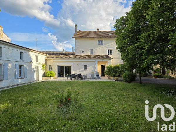 Maison à vendre 12 pièces 380 m² La Couronne