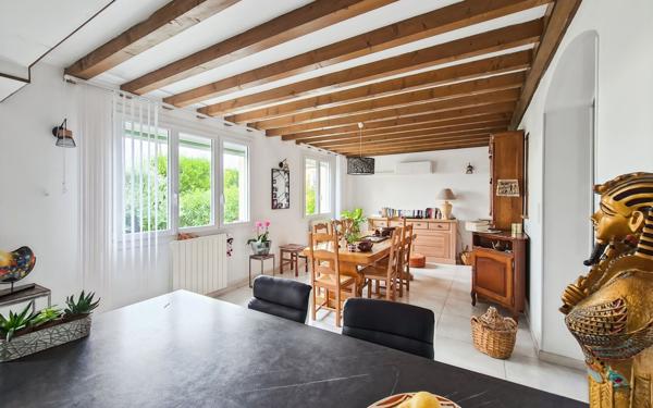 Maison à vendre    4 pièces •  Bourg-Saint-Andéol