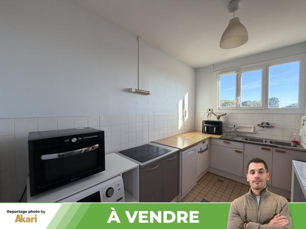 Appartement
         5 pièces
        - 100 m² Exclusivité 137 000 € *