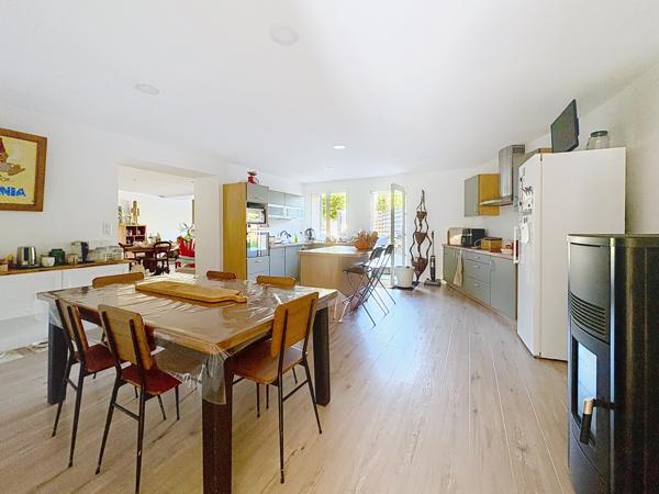Arraye et Han, maison de village, 252 m2 + garage