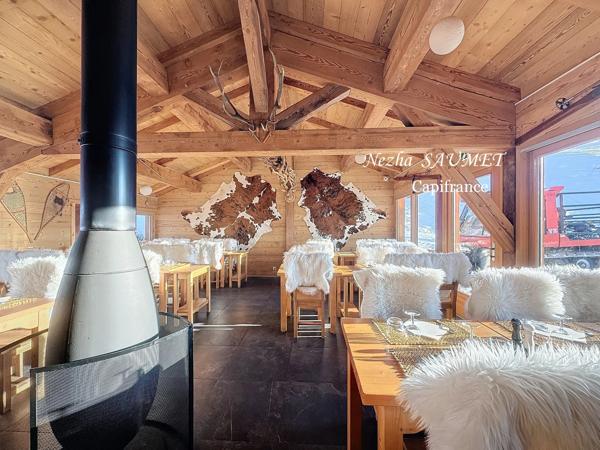 Fonds de commerce à vendre LE GRAND BORNAND (74), bar, restaurant, chambres d'Hôtes, terrasse, veranda, piste de ski, sud, chalet, pôele à bois, cheminée,