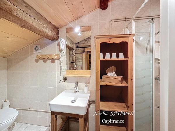 Fonds de commerce à vendre LE GRAND BORNAND (74), bar, restaurant, chambres d'Hôtes, terrasse, veranda, piste de ski, sud, chalet, pôele à bois, cheminée,