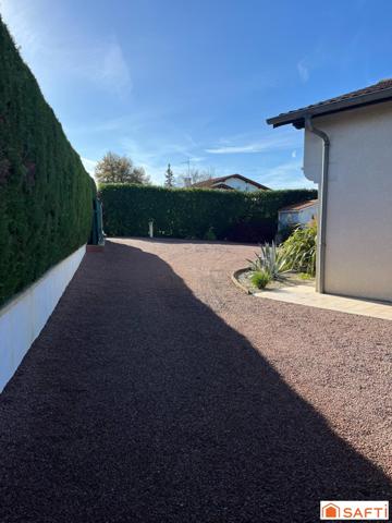 Villa plain-pied, clé en main, piscine & studio