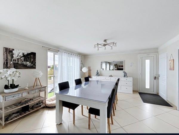 Maison à vendre 244 950 € La Chaussée-Saint-Victor 5 p 170 m² DPE D