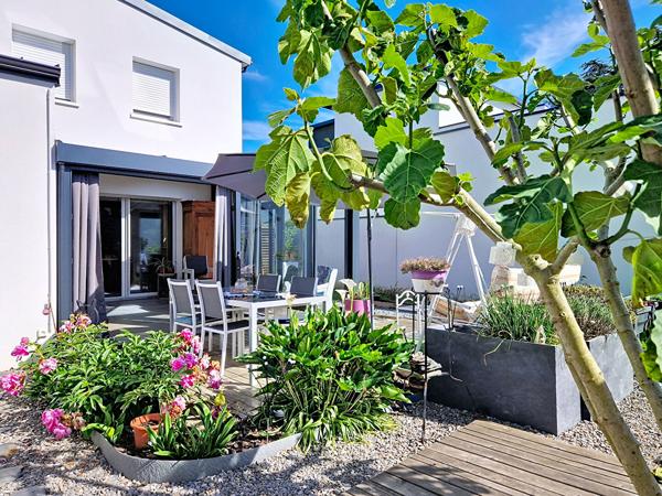 Maison Saint Barthelemy D Anjou 6 pièce(s) 122 m2