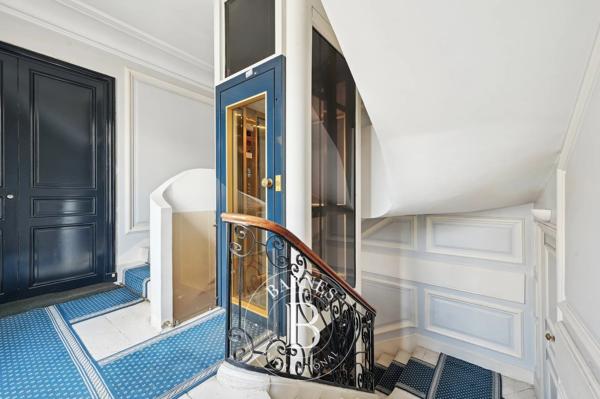 Paris 7ème, Appartement  34 m² à vendre