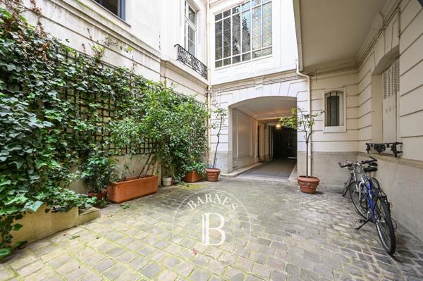 Paris 7ème, Appartement  34 m² à vendre
