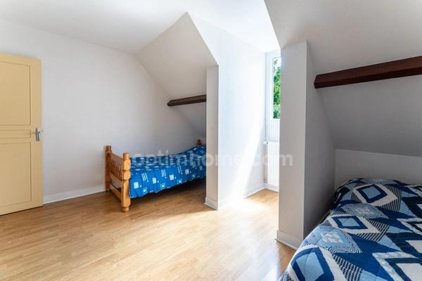 Maison de 6 pièces principales - 5 chambres - sous-sol - Parcelle 800 m² - Gare de Nointel-Mours à 300 m (Paris Gare du Nord ligne H en 39 min)