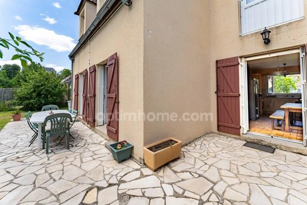 Maison de 6 pièces principales - 5 chambres - sous-sol - Parcelle 800 m² - Gare de Nointel-Mours à 300 m (Paris Gare du Nord ligne H en 39 min)