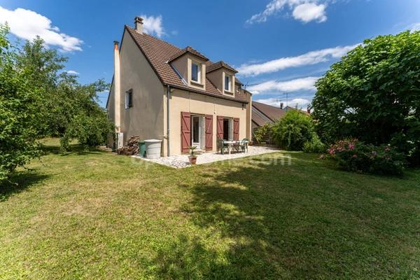 Maison de 6 pièces principales - 5 chambres - sous-sol - Parcelle 800 m² - Gare de Nointel-Mours à 300 m (Paris Gare du Nord ligne H en 39 min)