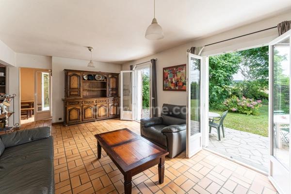 Maison de 6 pièces principales - 5 chambres - sous-sol - Parcelle 800 m² - Gare de Nointel-Mours à 300 m (Paris Gare du Nord ligne H en 39 min)