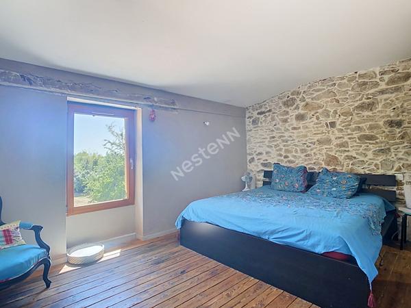 Maison à vendre à Vallet à 1min des commodités, à 1min de l'axe Nantes-Cholet, à 30min de l'aéroport de Nantes atlantique, à 5min de la gare du Pallet